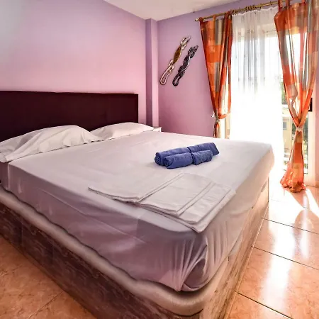 Apartment Res La Rosaleda I 01.2 * Denia
